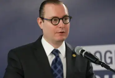 STF autoriza silêncio de empresária em depoimento sobre descontos no INSS