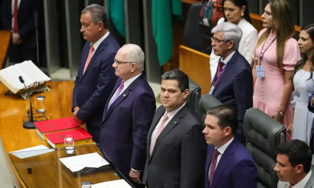 Davi Alcolumbre defende paz e diálogo entre os poderes no Congresso