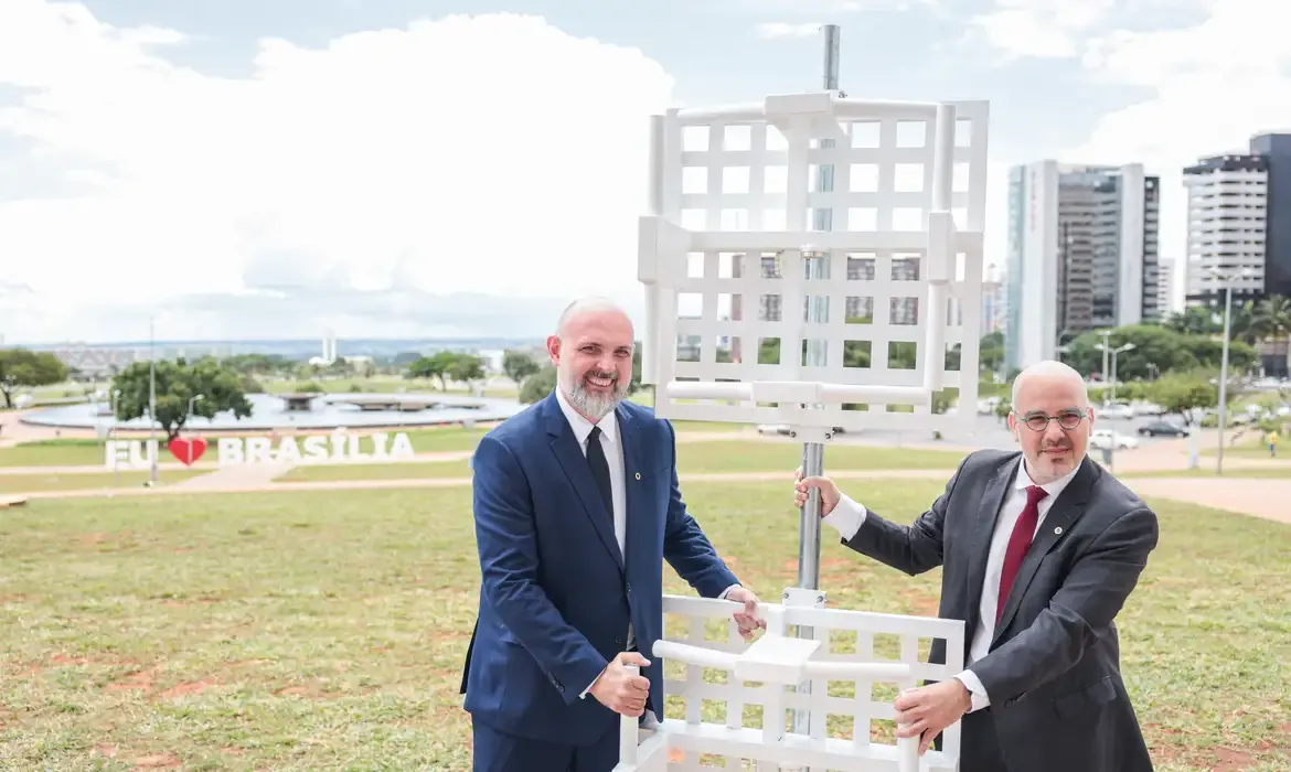 TV3.0 avança com instalação de antena da EBC na Torre de TV