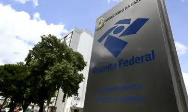 Receita exonera auditor investigado por acesso a dados do STF