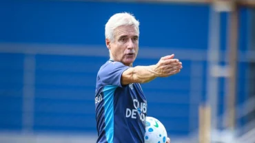 As opções de Luís Castro no Grêmio para enfrentar o São Paulo pelo Brasileirão
