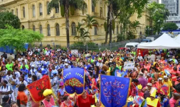 Carnaval de Rua em São Paulo Começa com Ilú Obá De Min e Banda do Trem Elétrico