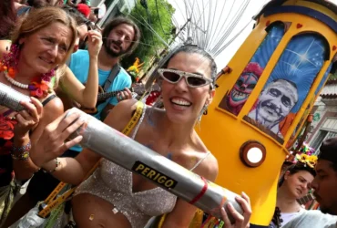 Carnaval celebra 25 anos do Céu na Terra em Santa Teresa