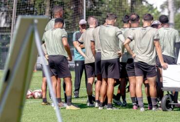 Figueirense x Marcílio Dias; onde assistir ao vivo nesta sexta (20). Imagem: @patrick.florianiFFC