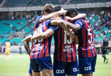 Bahia x Fluminense ao vivo: onde assistir, escalações e tudo sobre o duelo do Brasileirão 2026. Imagem: @therafao