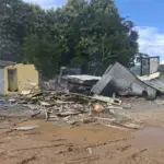 Caminhão atinge borracharia e motorista morre carbonizado após incêndio na BR-163, em Nobres