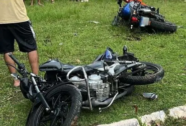 Vítima de 50 anos não resistiu após manobras de reanimação; rapaz de 18 anos sofreu fratura no braço e permanece em estado estável