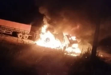 Acidente entre carretas deixa um morto e um ferido na BR-163 em Matupá