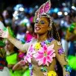Desfile de Carnaval de Cuiabá 2026 estreia na Arena Pantanal