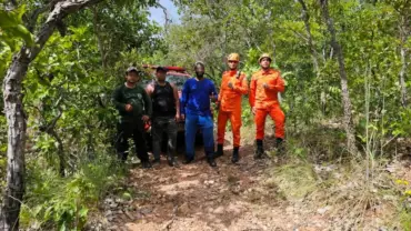 Trilha no Morro do São Jerônimo mobiliza bombeiros