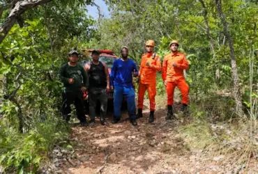 Trilha no Morro do São Jerônimo mobiliza bombeiros