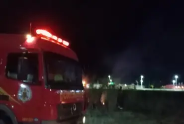 Incêndio em terreno baldio mobiliza bombeiros em Confresa