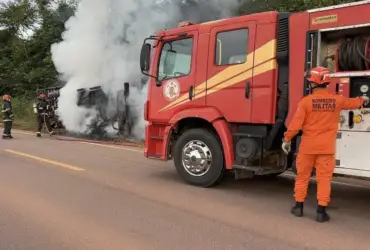 Incêndios em veículos mobilizam bombeiros em MT