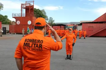 Corpo de Bombeiros realiza trocas de comando em MT