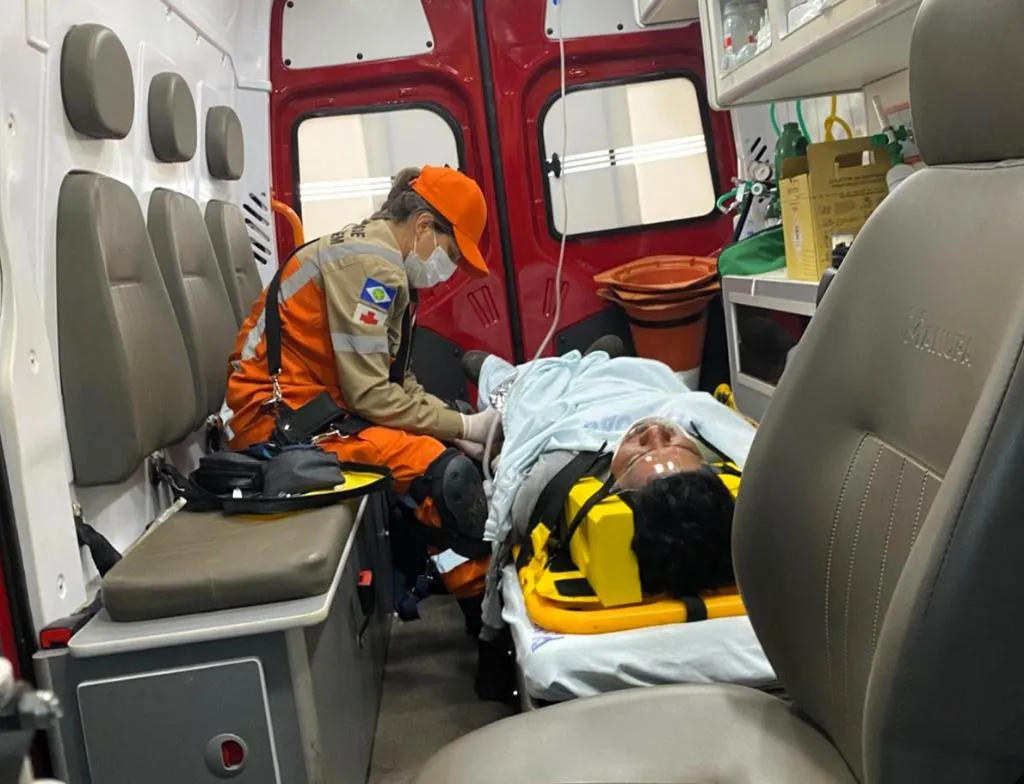 Homem sofre queda de 4 metros em Cáceres e é socorrido