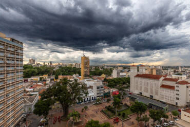 Cuiabá cria Comitê Gestor para enfrentar alagamentos e fortalecer plano de redução de riscos