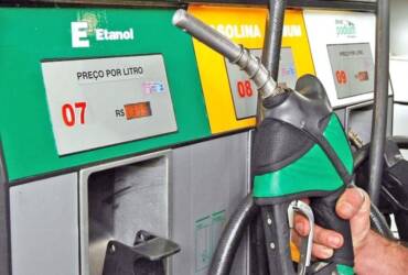 Etanol perde competitividade frente à gasolina e deixa de ser vantajoso em todos os estados
