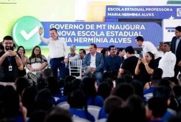 Governo de MT inaugura escola no CPA 4 e amplia vagas