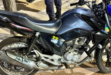 Guarda Municipal de Varzea Grande prende suspeito e recupera motocicleta furtada em Cuiaba -CenárioMT