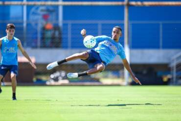 Grêmio x Atlético-MG ao vivo: onde assistir, escalações e tudo sobre o duelo pelo Brasileirão 2026. Imagem: Lucas Uebel/Grêmio FBPA