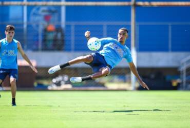 Grêmio x Atlético-MG ao vivo: onde assistir, escalações e tudo sobre o duelo pelo Brasileirão 2026. Imagem: Lucas Uebel/Grêmio FBPA