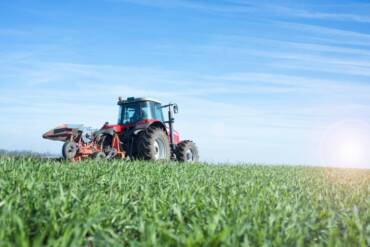 Máquinas agrícolas entram em 2026 sob expectativa de crescimento moderado e foco em tecnologia