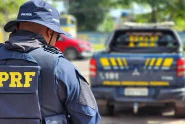 PRF prende motorista com arma e drogas na BR-163 em Sinop