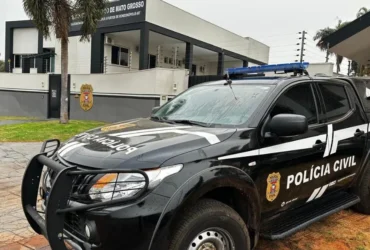 Homem agride PM dentro de delegacia e é preso em Rondonópolis