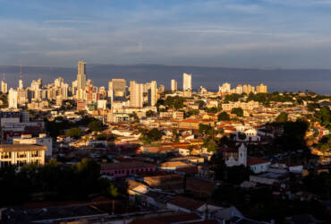 Prefeitura de Cuiaba isenta moradores de ruas nao pavimentadas do pagamento de IPTU -CenárioMT
