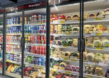 Produção recorde e preços em queda: perspectivas para o mercado de leite em 2026