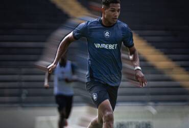 Remo x Mirassol ao vivo: onde assistir e escalações do jogo pelo Brasileirão Série A 2026. Imagem: Raul Martins/Remo