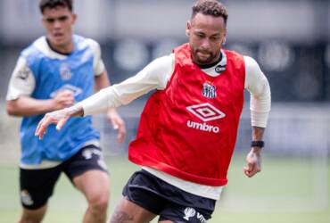 Santos x Velo Clube ao vivo: onde assistir, horário e tudo sobre o duelo pelo Paulistão 2026. Imagem: Raul Baretta/Santos FC