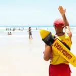 Bombeiros salvam 348 vítimas de afogamento durante o Carnaval no litoral paulista