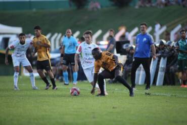 Luverdense vence fora de casa e larga na frente na semifinal do estadual