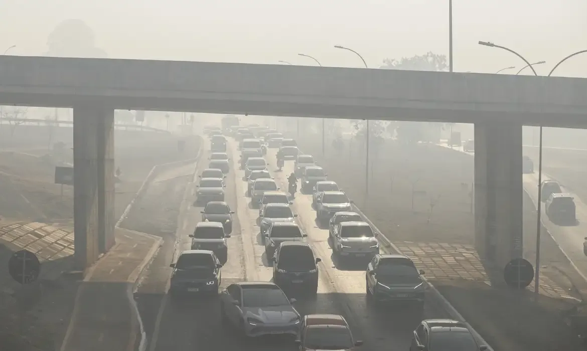 Poluição do ar ultrapassa limites recomendados em todo o Brasil