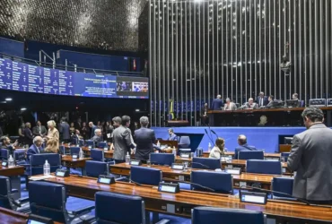 O cerco ao Banco Master pode redefinir as relações entre o Senado e o STF em 2026. Você gostaria que eu preparasse um perfil detalhado de quem é Daniel Vorcaro e como ele construiu o império do Master?