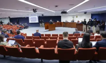 Moraes vota para rejeitar recurso de réus por golpe no STF