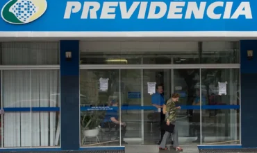 INSS retoma atendimento presencial e reabre serviços em todo o país