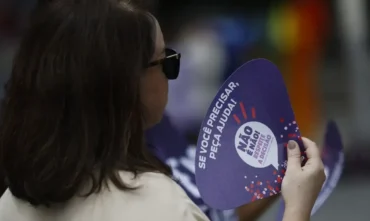 Assédio no Carnaval preocupa 80% das mulheres, aponta pesquisa