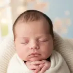 Heróis da Vida Real: Bombeiros salvam recém-nascida engasgada