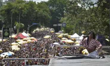 Carnaval agita São Paulo com Agrada Gregos e megablocos no Ibirapuera