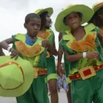 Escolas de Samba Mirins Encantam Marquês de Sapucaí com Desfile Infantil