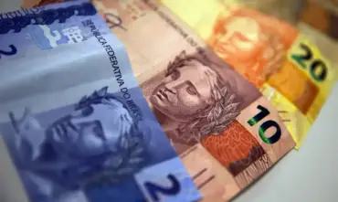 Inflação recua para 3,95% e mercado projeta Selic menor em 2026