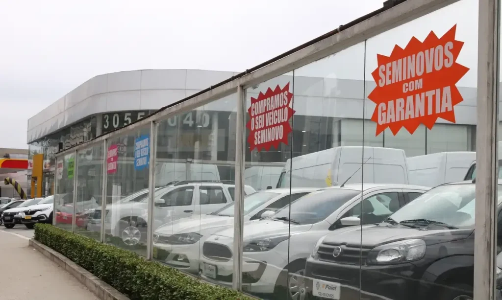 Produção e vendas de veículos recuam em janeiro, aponta Anfavea