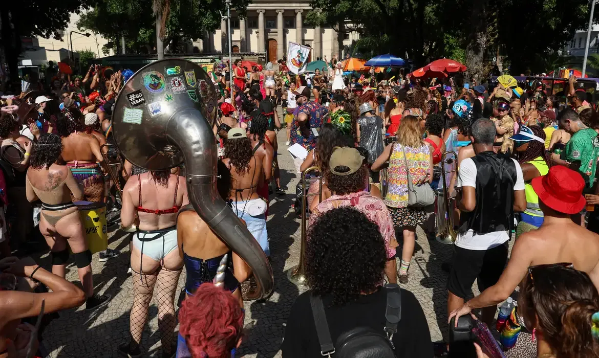 Carnaval 2026 registra 458 prisões e recorde de celulares recuperados no Rio