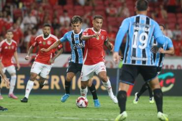 Grêmio x Internacional ao vivo: onde assistir, escalações e tudo sobre a final do Gaúcho 2026. Imagem: Ricardo Duarte/SCI