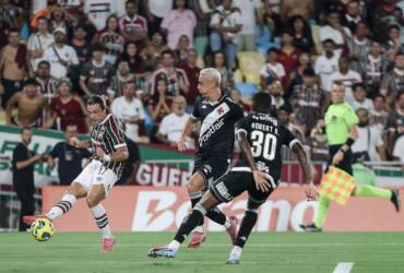 Vasco x Fluminense: onde assistir, horário e prováveis escalações da semifinal do Carioca 2026. Imagem: Lucas Merçon/FFC