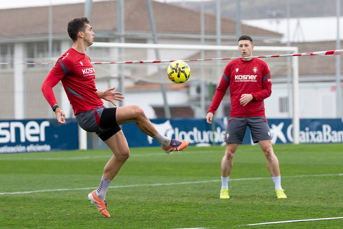 Onde Assistir Elche X Osasuna Ao Vivo – Laliga 2025/26, Horário, Escalações. Imagem: Divulgação Osasuna Onde assistir Elche x Osasuna ao vivo – LaLiga 2025/26, horário, escalações. Imagem: Divulgação Osasuna