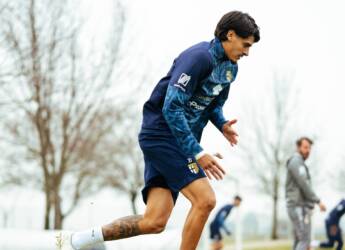 Parma x Cagliari: onde assistir ao vivo e escalações do duelo pelo Campeonato Italiano. Imagem: Divulgação Parma