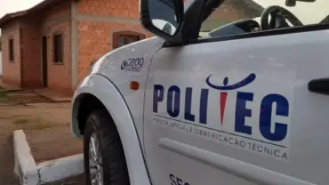 Dupla invade casa e mata homem a tiros na frente da esposa e da filha de 3 anos